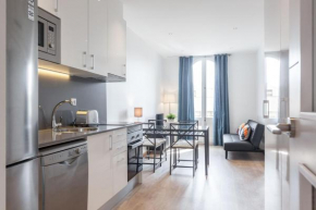 Bright Apartment with Balconies 34